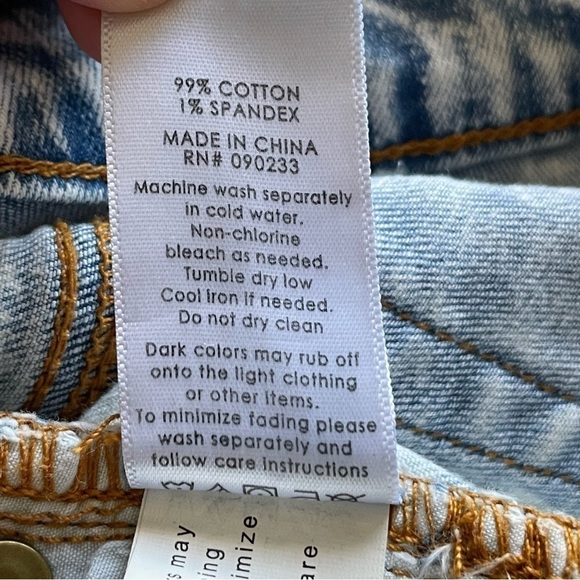 ✅2x Host Pick✅ 𝅺Bullhead Denim Co. High Rise Shorts, 3 - Picture 5 of 7